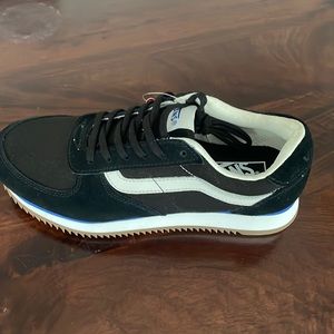 Brand new Vans runner (OG)